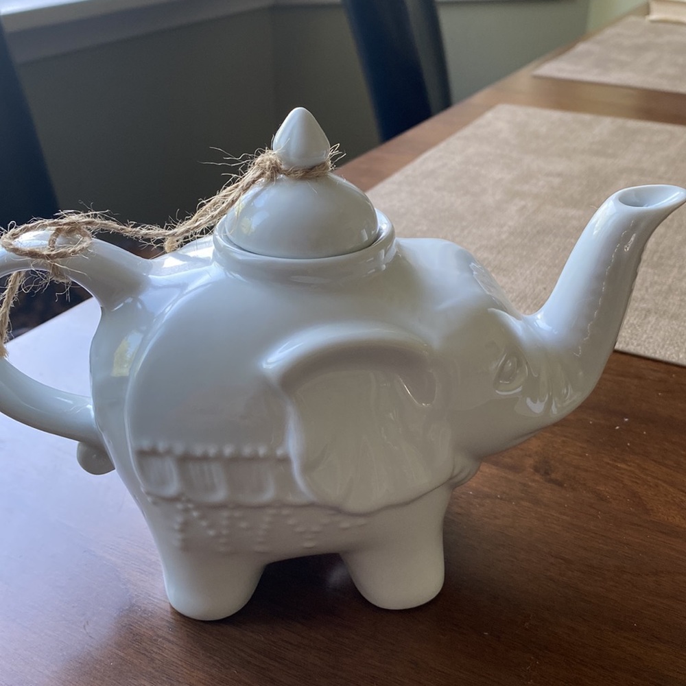 White elephant tea pot